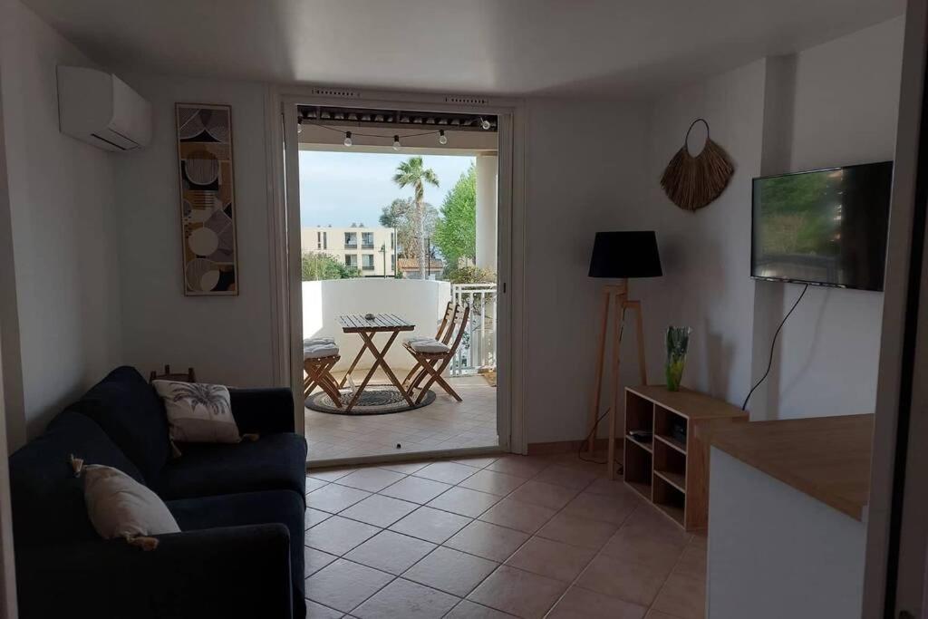 Magnifique Studio A 50M De La Plage De Cavaliere - Studio Tamarindo ル・ラヴァンドゥー エクステリア 写真